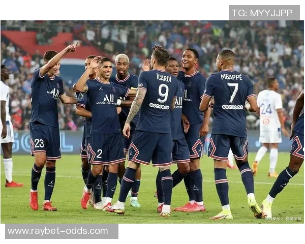 英超激战AC米兰与巴黎圣日耳曼战成平局全场瞬间燃爆激情